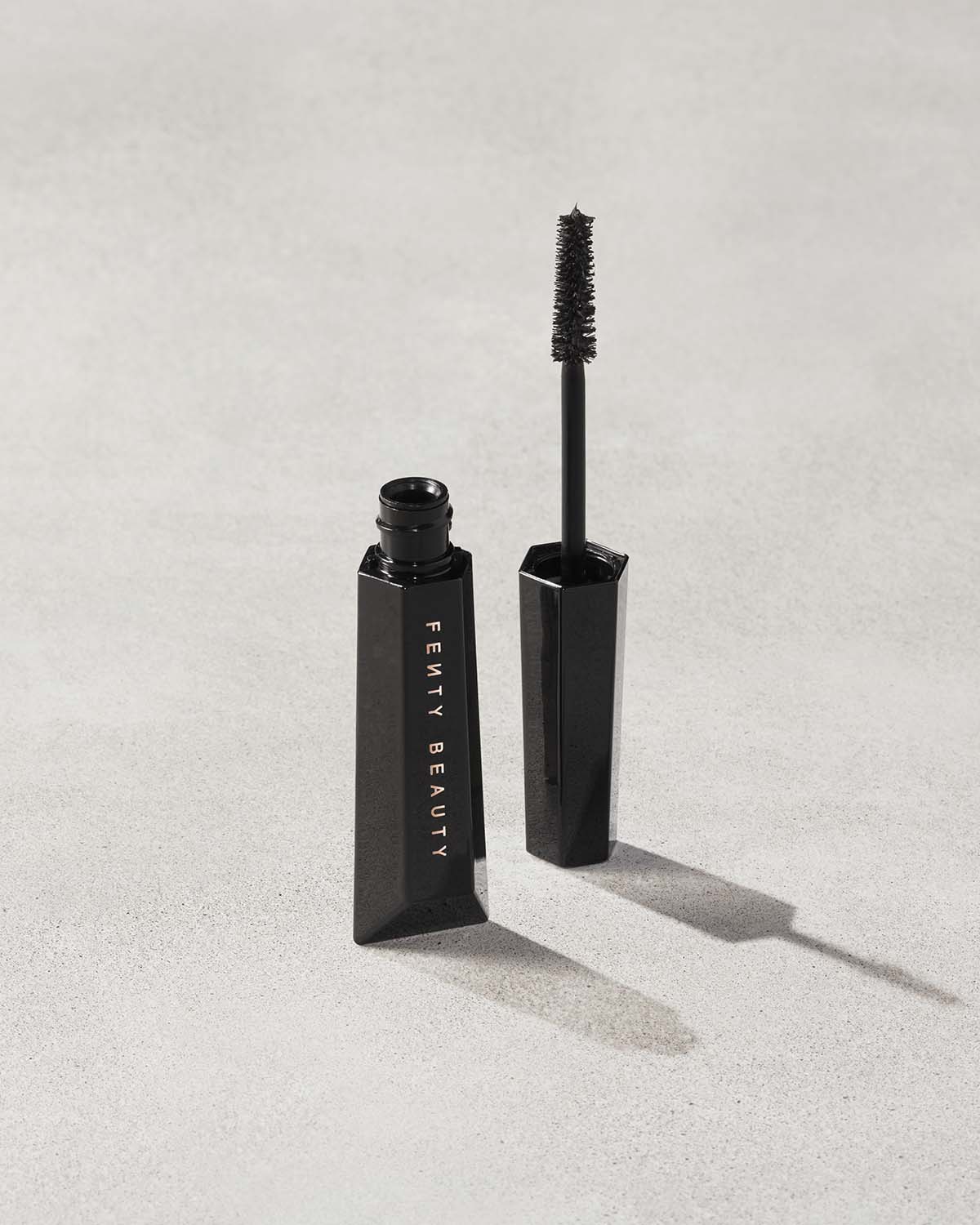Hella Thicc Volumizing Mascara - fenty glowup