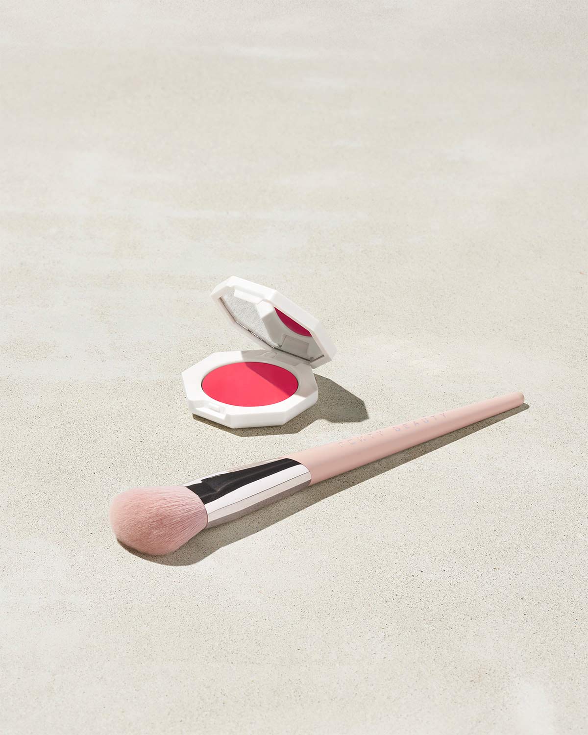 CHEEKS OUT FREESTYLE CREAM BLUSH - fenty glowup