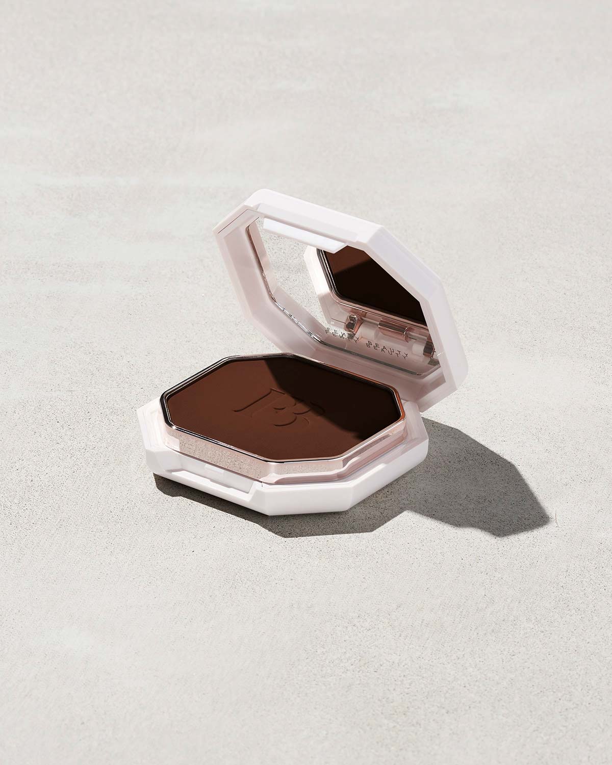 PRO FILT'R SOFT MATTE POWDER FOUNDATION - fenty glowup