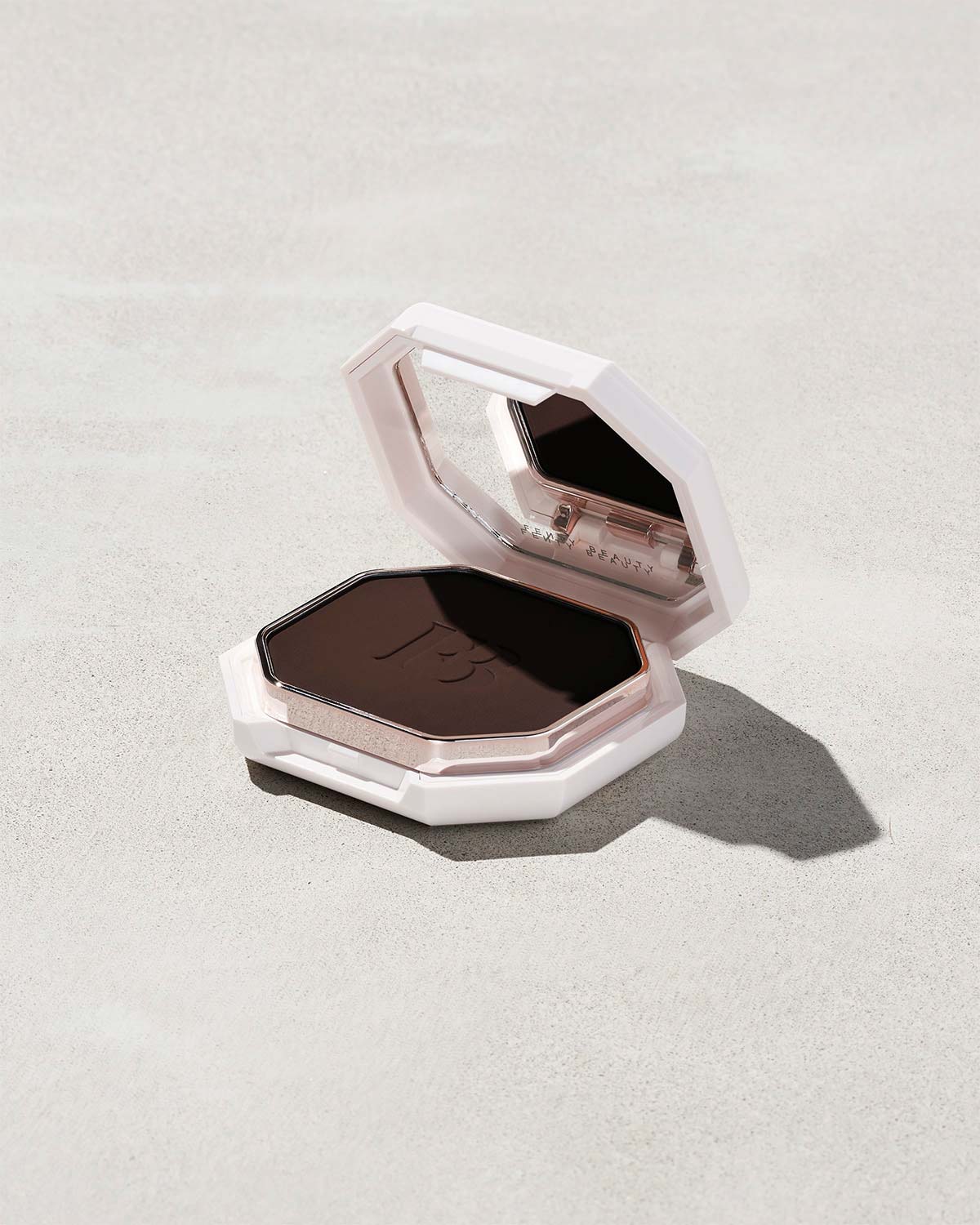PRO FILT'R SOFT MATTE POWDER FOUNDATION - fenty glowup