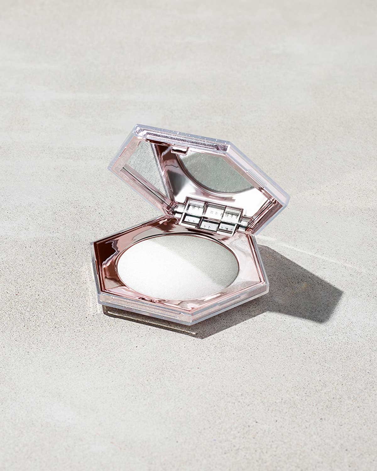 DIAMOND BOMB ALL-OVER DIAMOND VEIL - fenty glowup