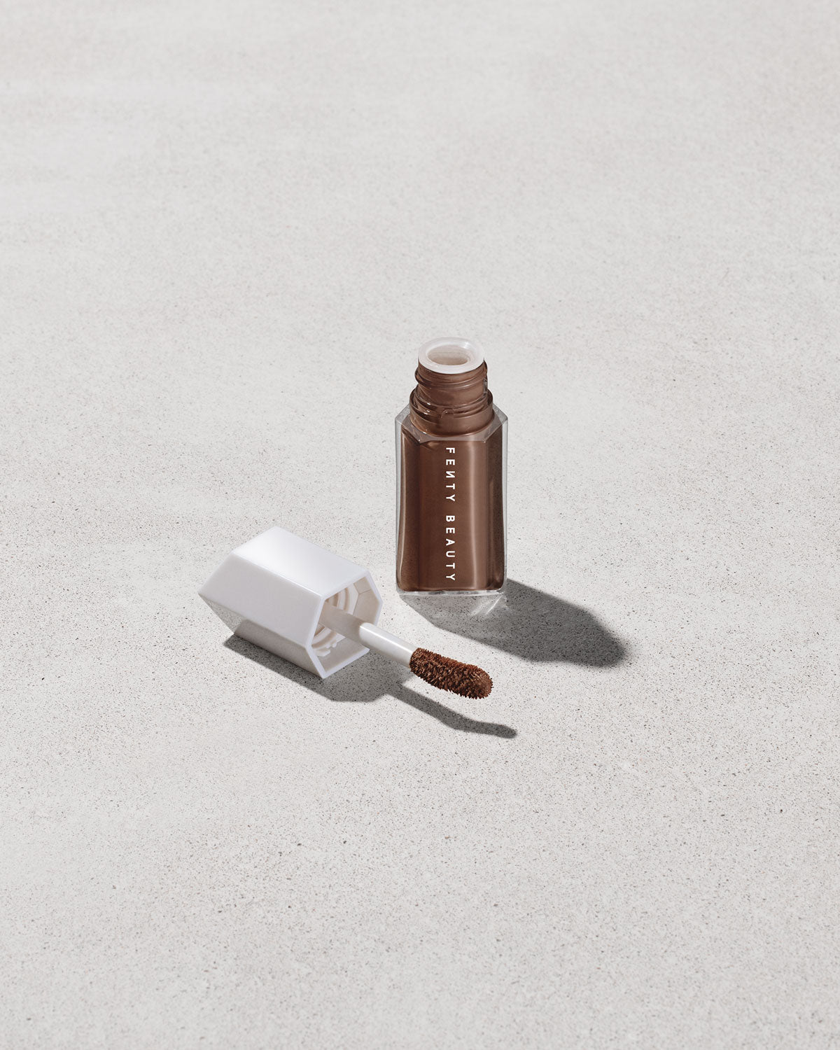 WE'RE EVEN HYDRATING LONGWEAR CONCEALER - fenty glowup