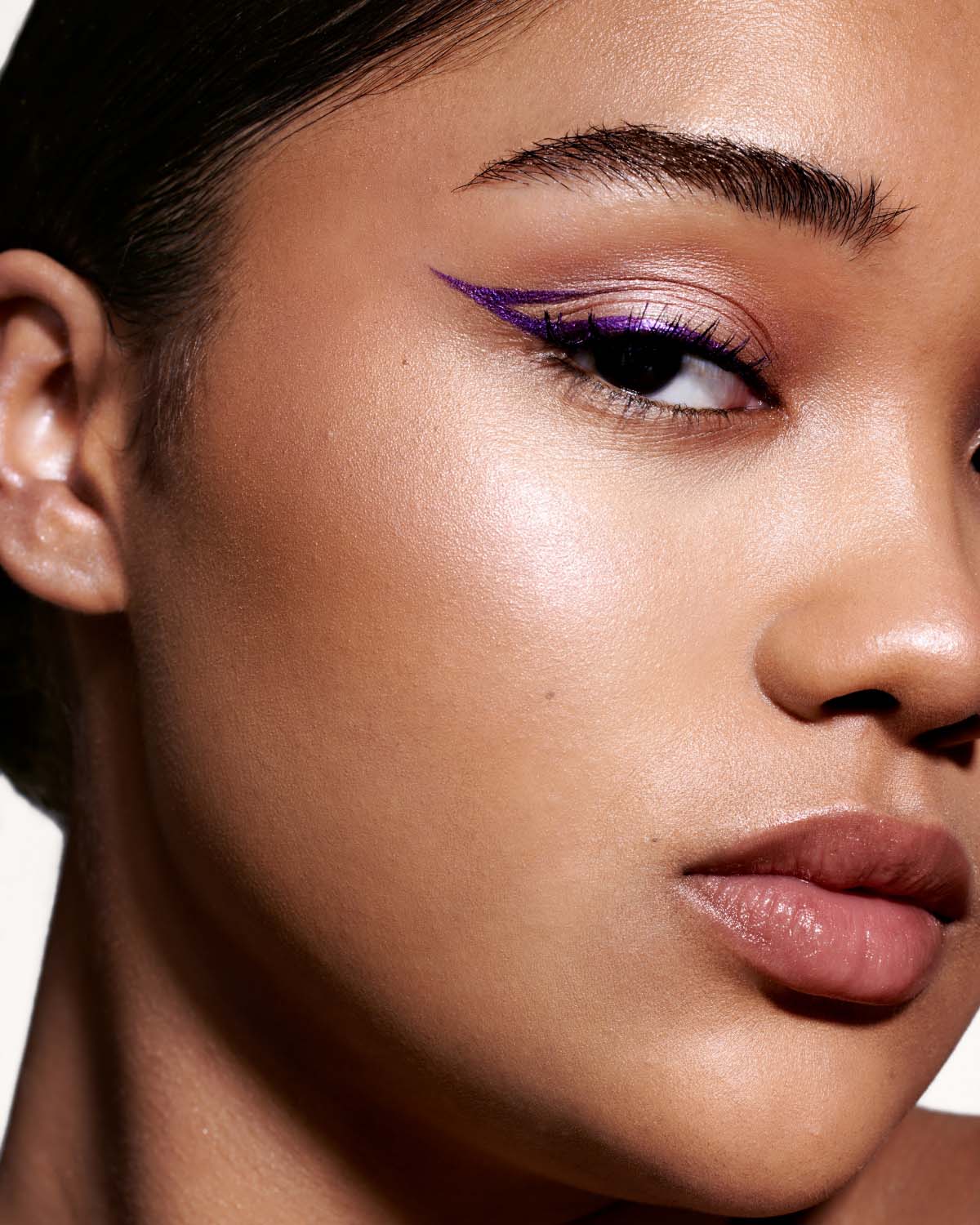Glitty Lid Shimmer Liquid Eyeliner - fenty glowup