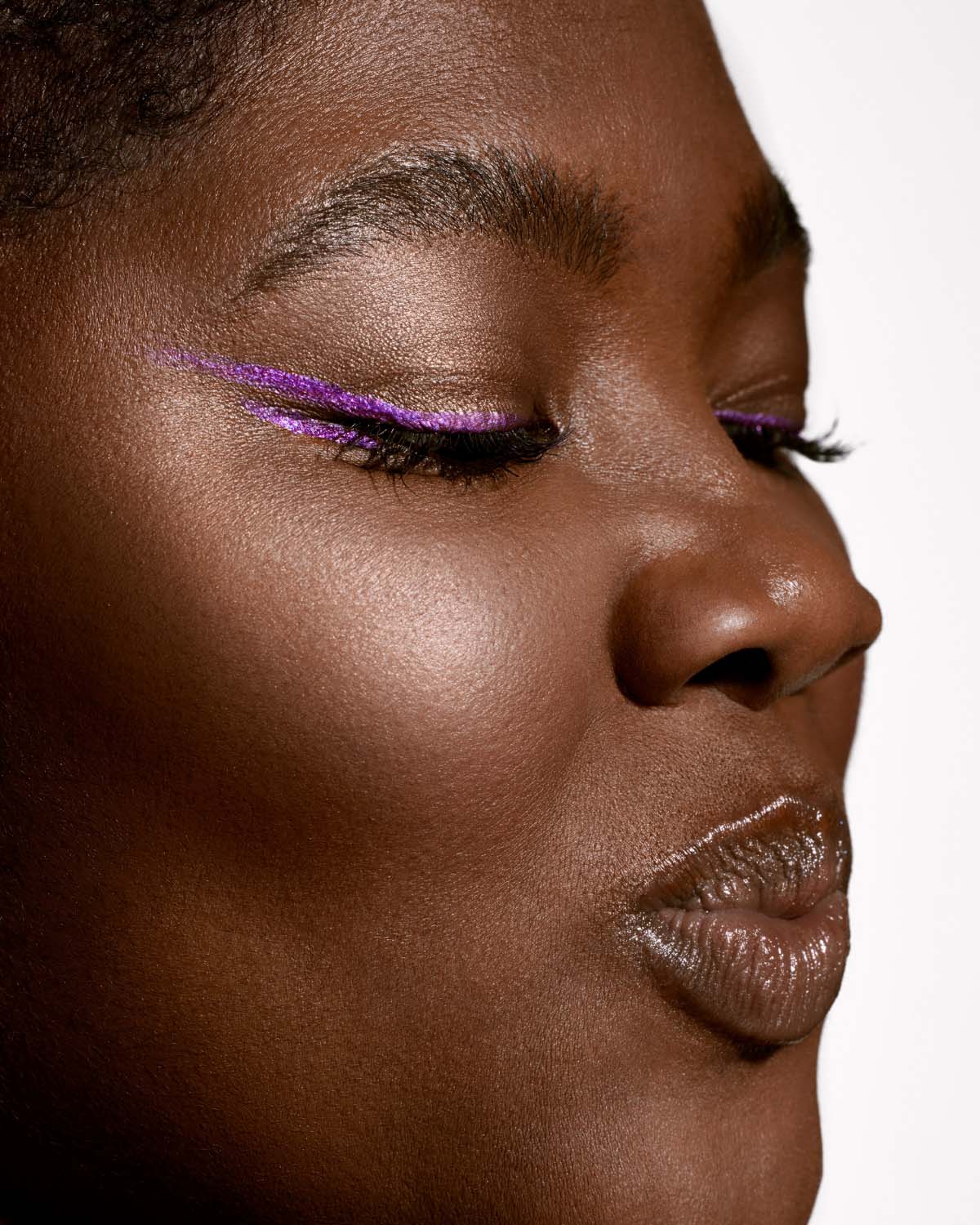 Glitty Lid Shimmer Liquid Eyeliner - fenty glowup