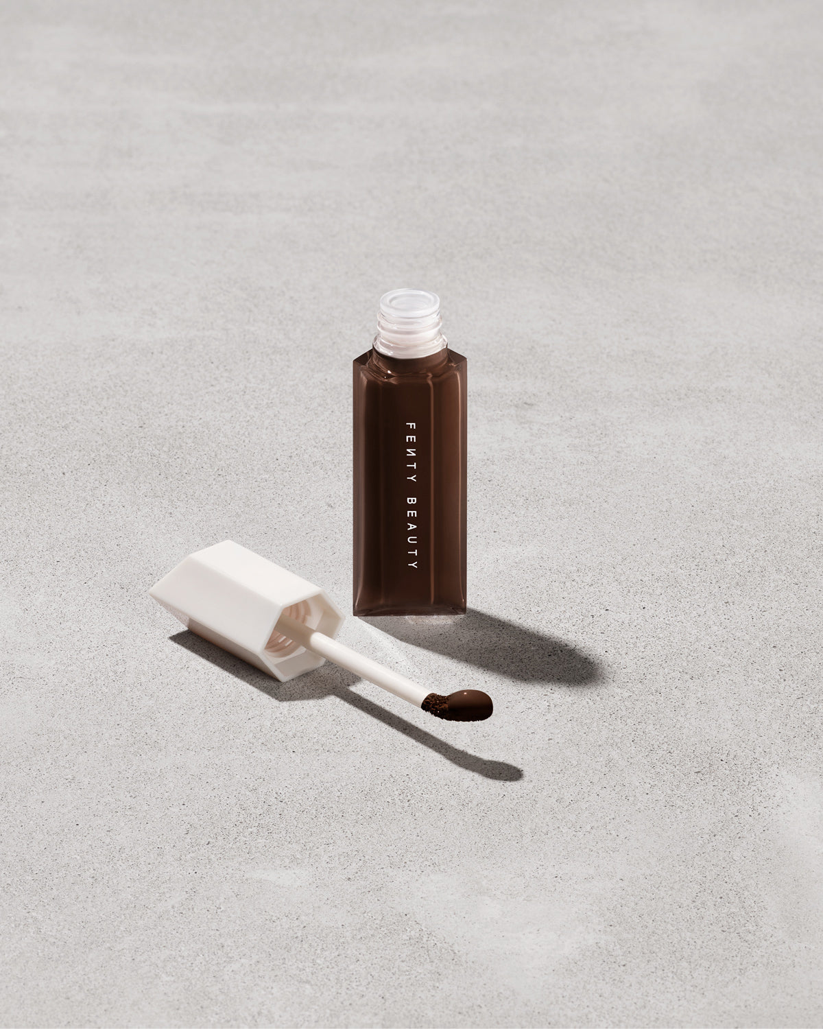 WE'RE EVEN HYDRATING LONGWEAR CONCEALER - fenty glowup