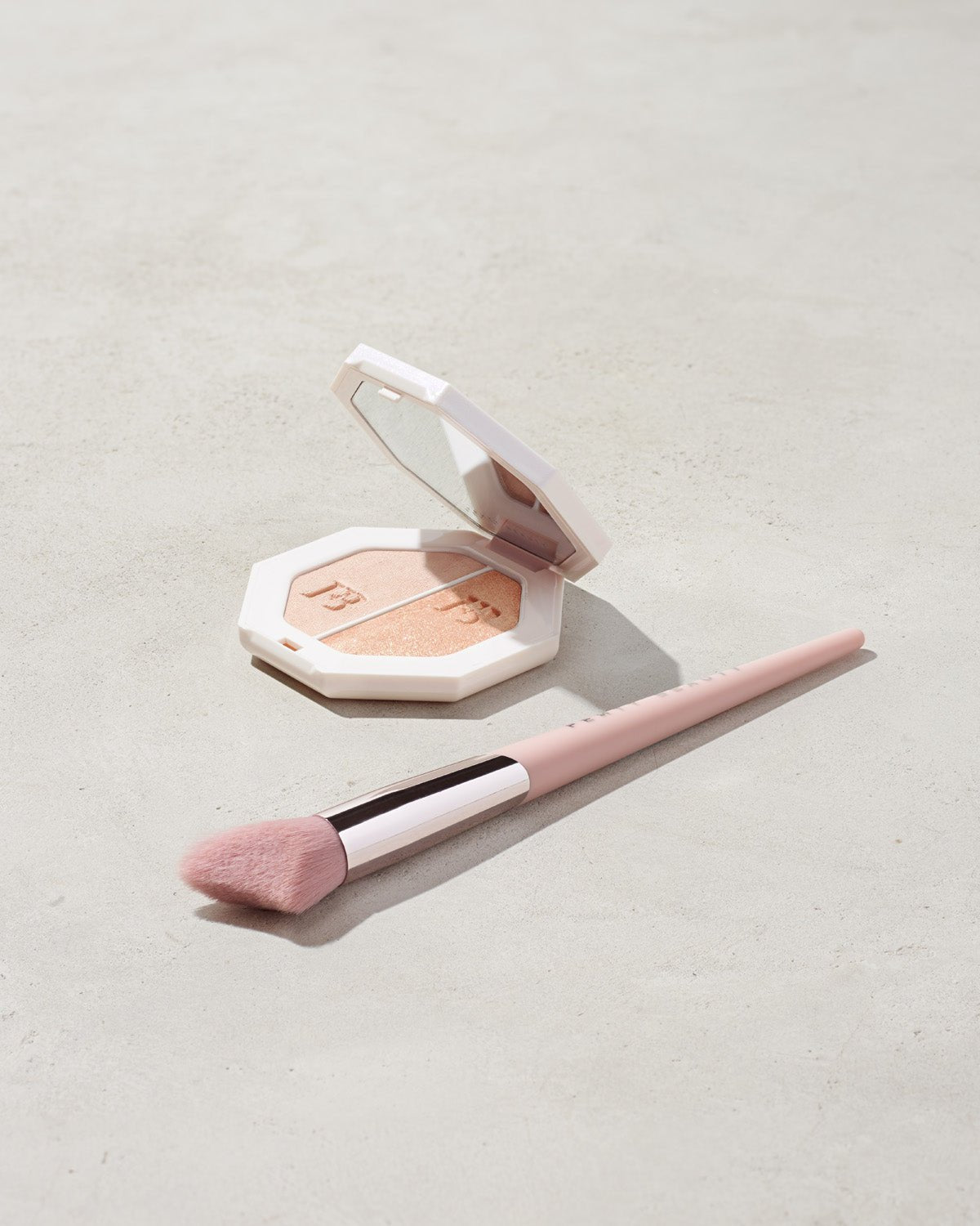 Killawatt Freestyle Highlighter - fenty glowup RUBY RICHEZ Fenty Beauty Highlighters & Luminizers