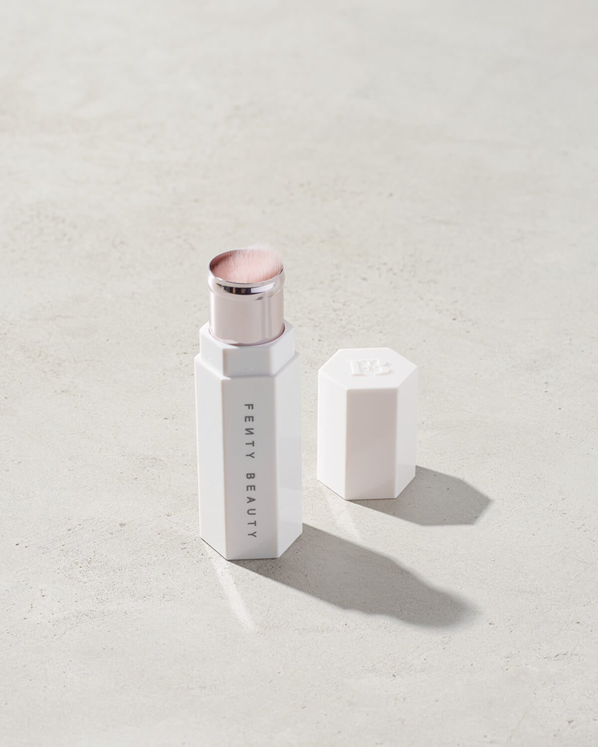 Portable Highlighter Brush 140 - fenty glowup Default Title Fenty Beauty Makeup Brushes