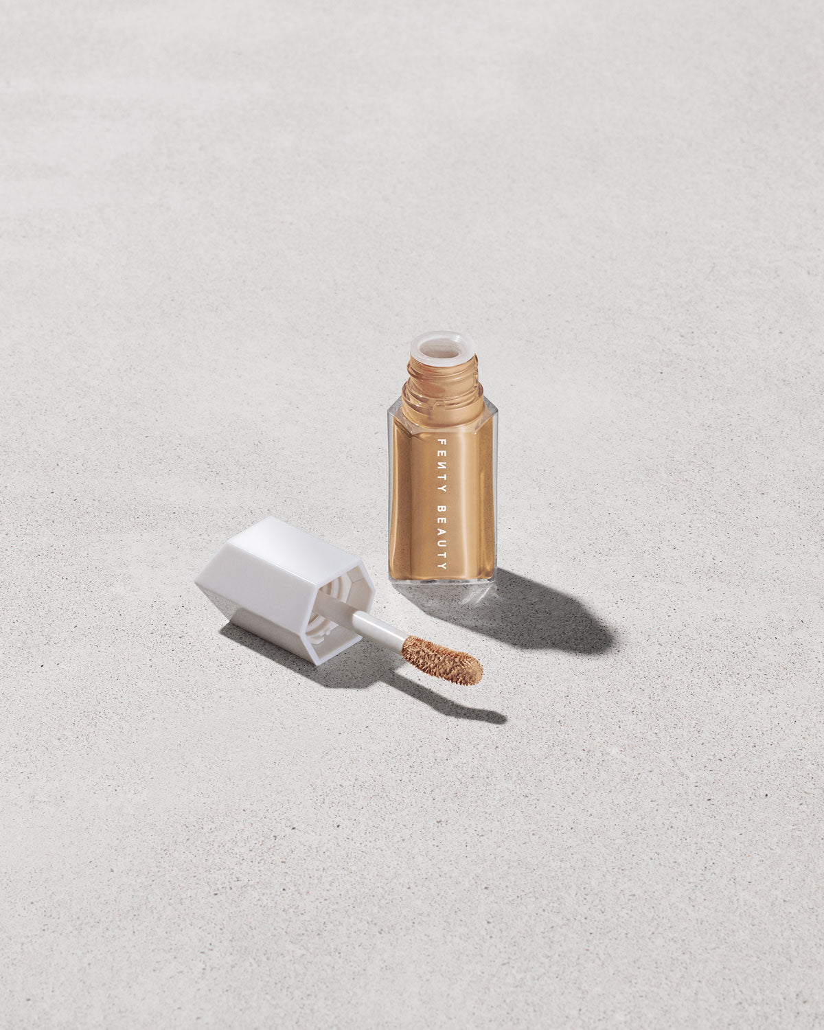 WE'RE EVEN HYDRATING LONGWEAR CONCEALER - fenty glowup
