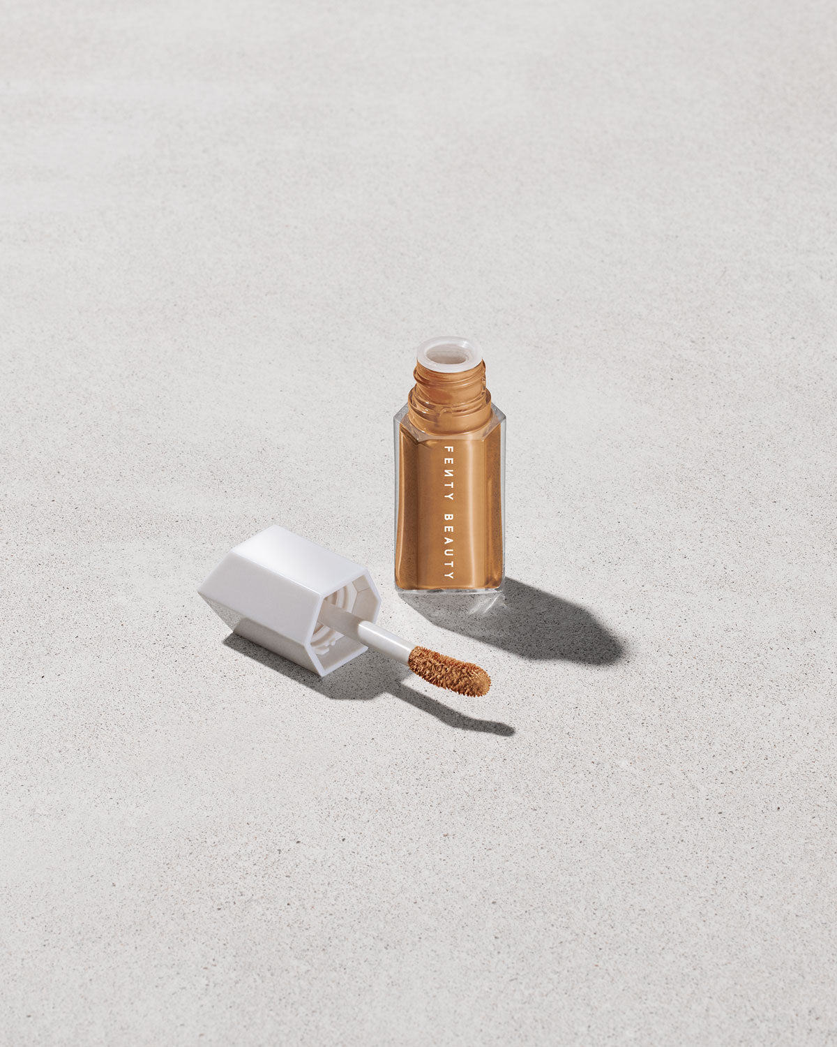 WE'RE EVEN HYDRATING LONGWEAR CONCEALER - fenty glowup