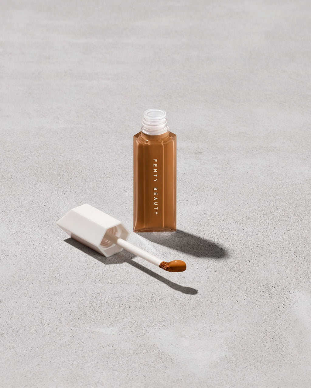 WE'RE EVEN HYDRATING LONGWEAR CONCEALER - fenty glowup 498N / Mini Fenty Beauty Foundations & Concealers