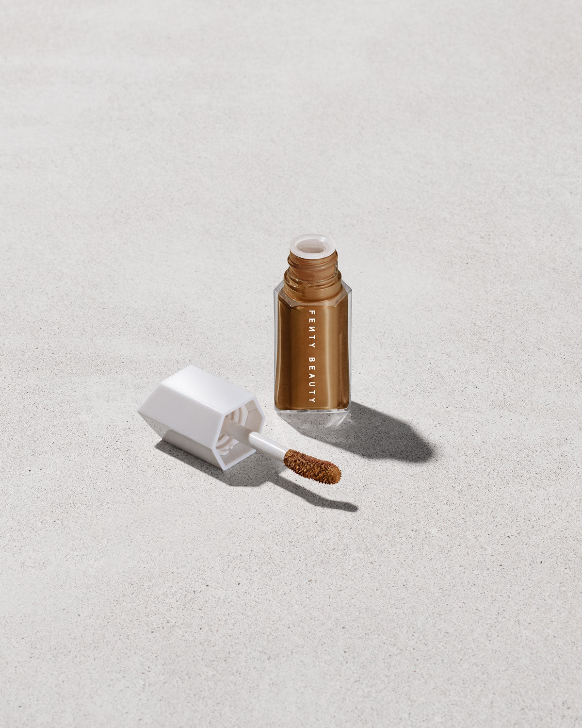 WE'RE EVEN HYDRATING LONGWEAR CONCEALER - fenty glowup