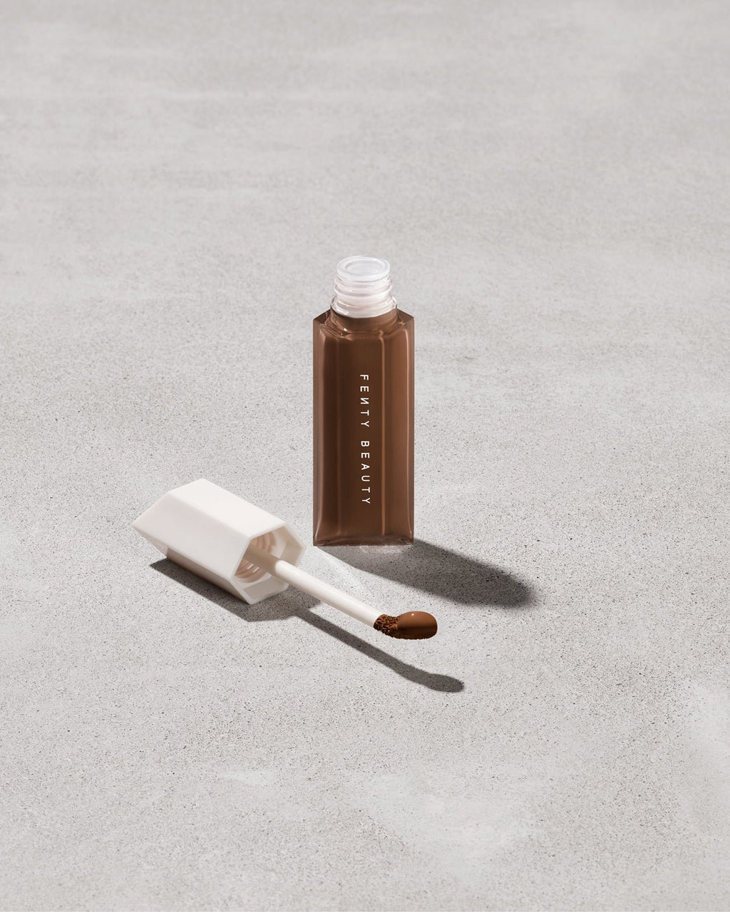 WE'RE EVEN HYDRATING LONGWEAR CONCEALER - fenty glowup